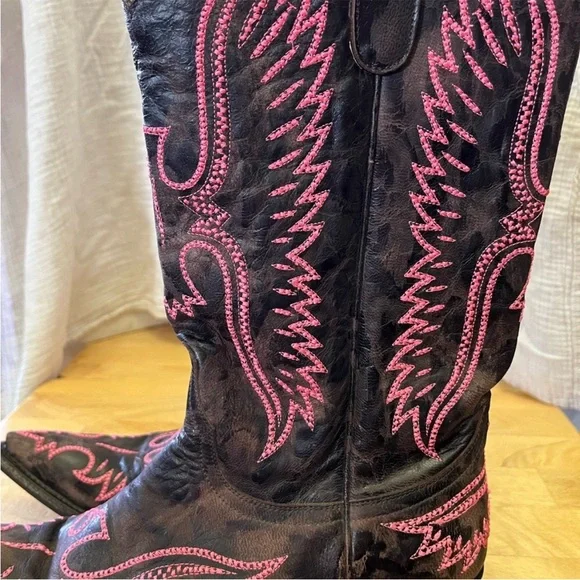 Old Gringo Black and Pink Phoenix boots-GORGEOUS